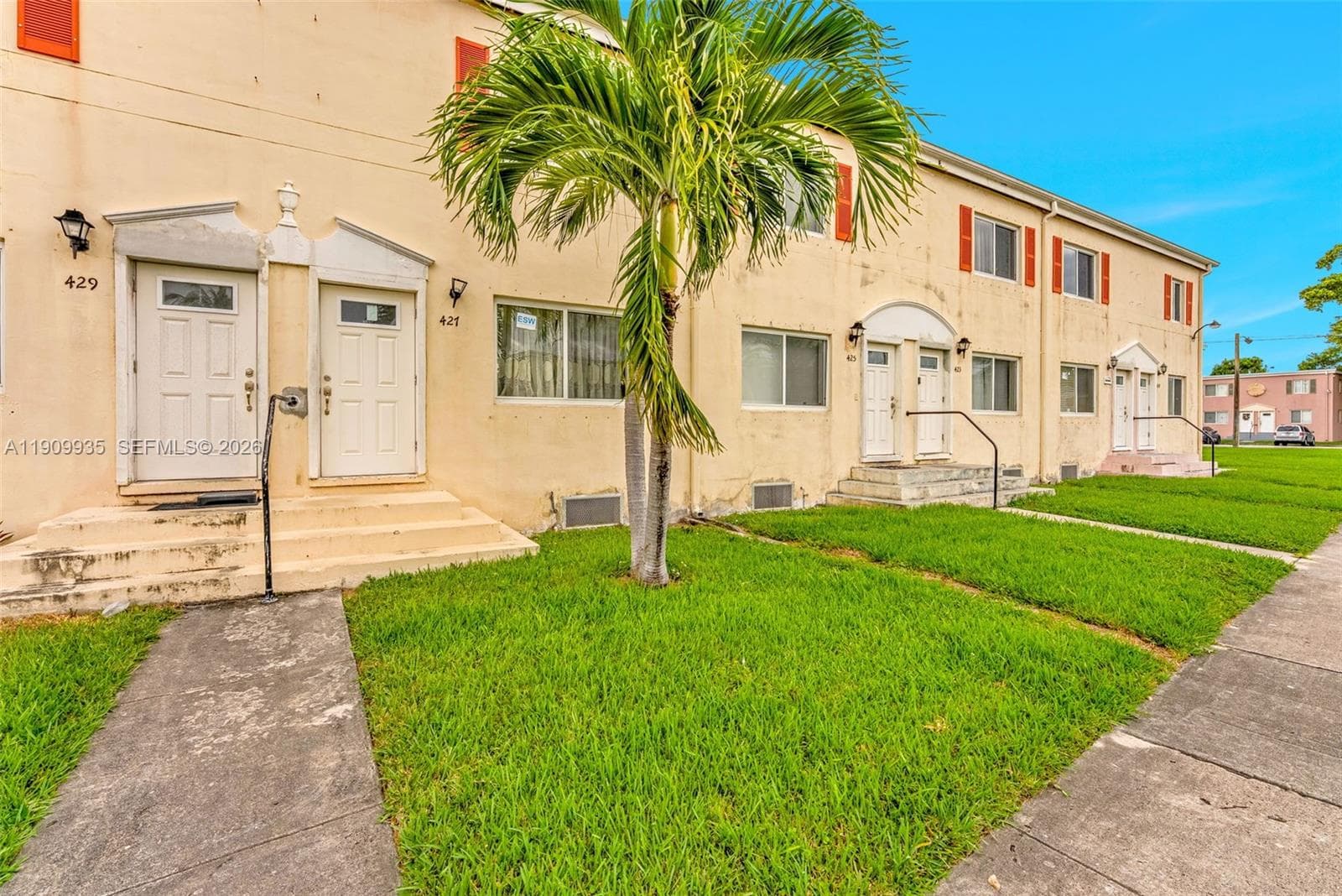 427 NW 84th Ter # 427, Miami FL 33150 — 5