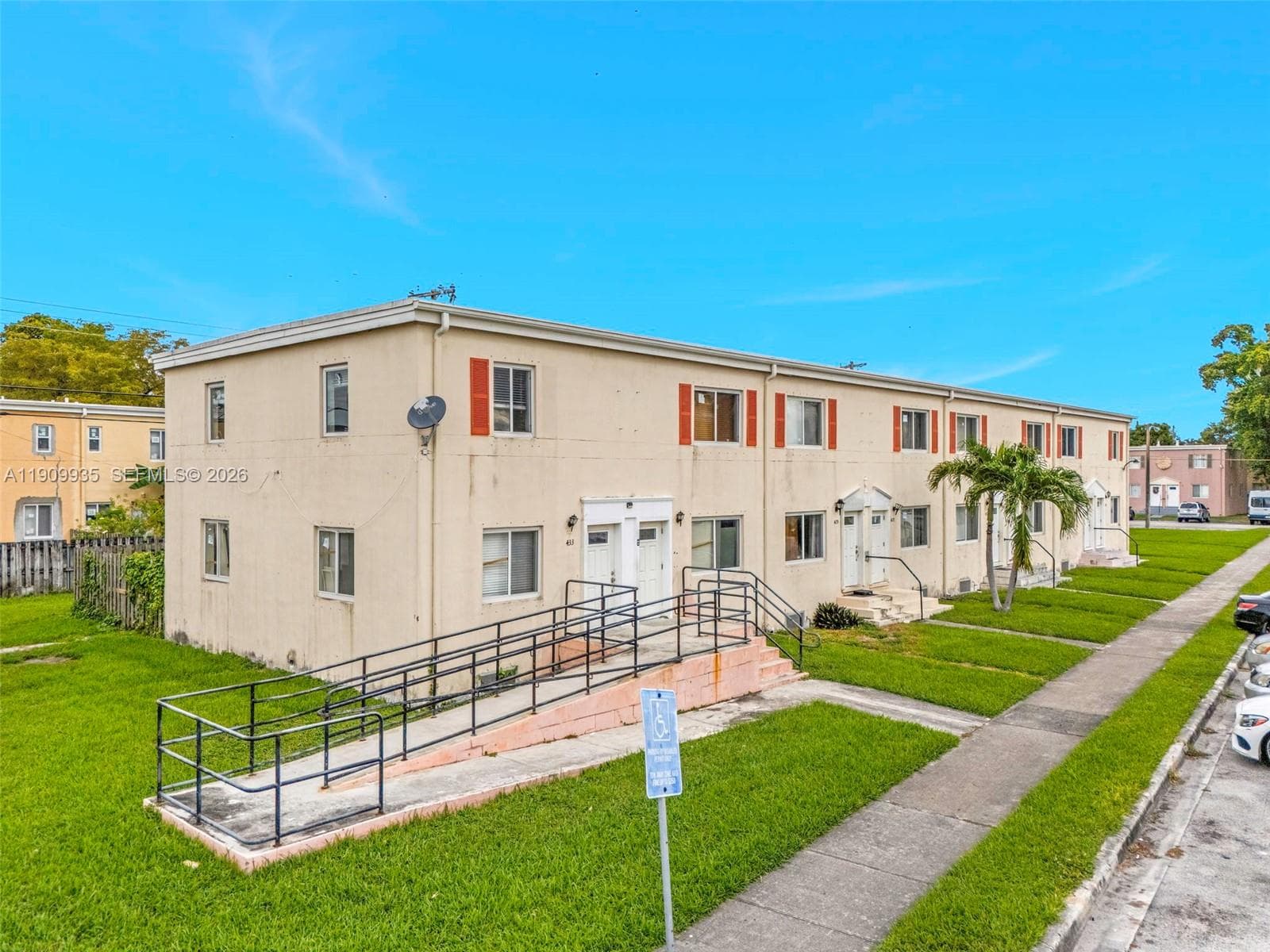 427 NW 84th Ter # 427, Miami FL 33150 — 4
