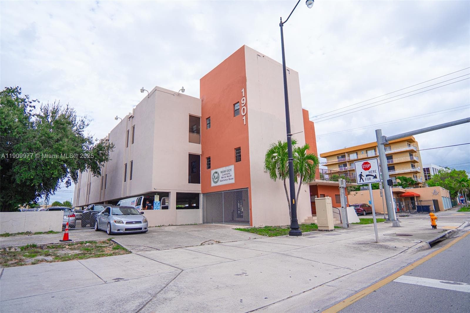 1901 SW 1st St, Miami FL 33135 — 13