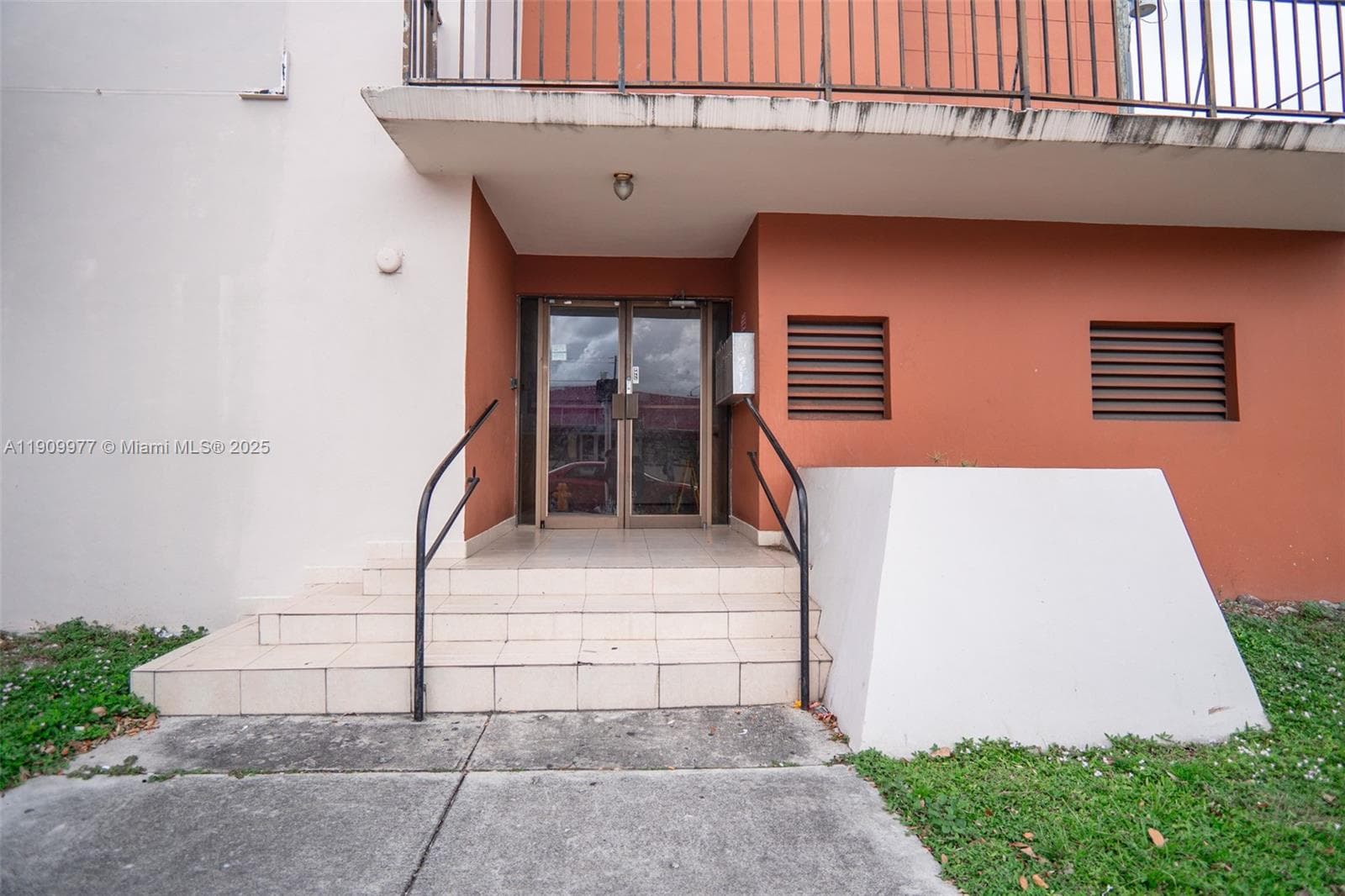 1901 SW 1st St, Miami FL 33135 — 14