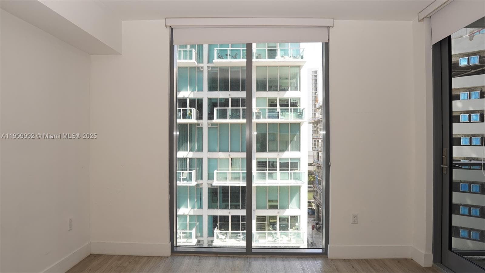 31 SE 6th St # 1108, Miami FL 33131 — 16