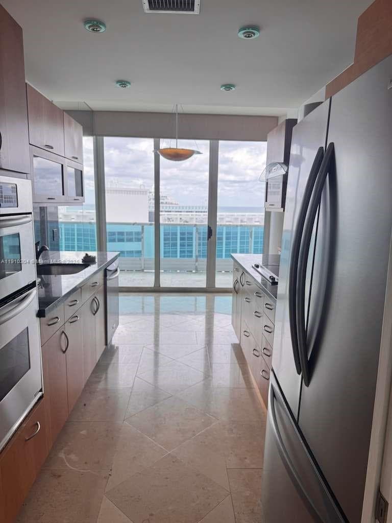 5025 Collins Ave # 1602, Miami Beach FL 33140 — 6