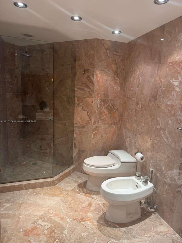 5025 Collins Ave # 1602, Miami Beach FL 33140 — 17