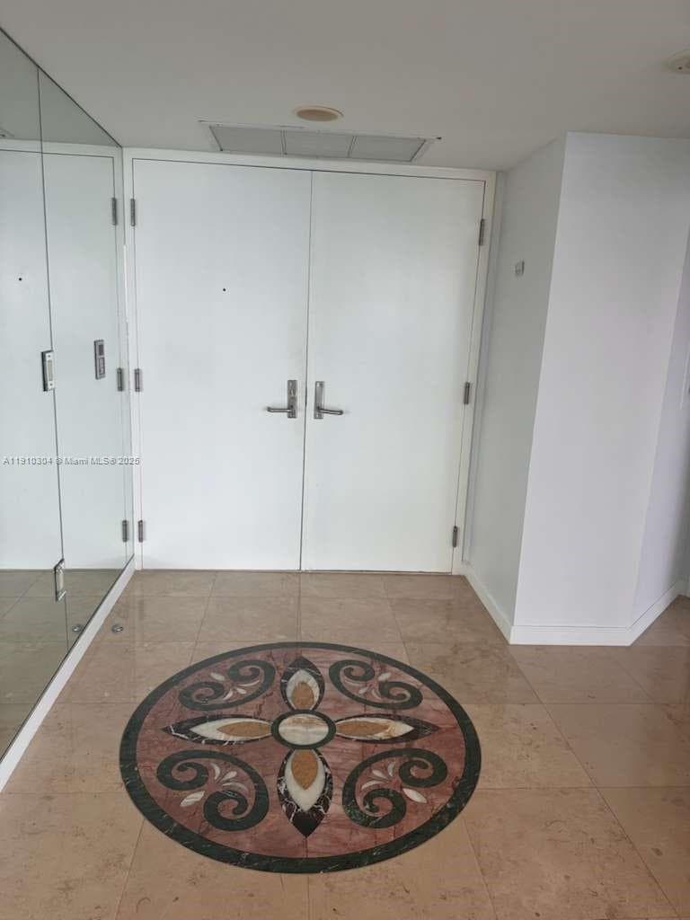 5025 Collins Ave # 1602, Miami Beach FL 33140 — 26