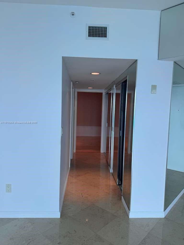 5025 Collins Ave # 1602, Miami Beach FL 33140 — 4