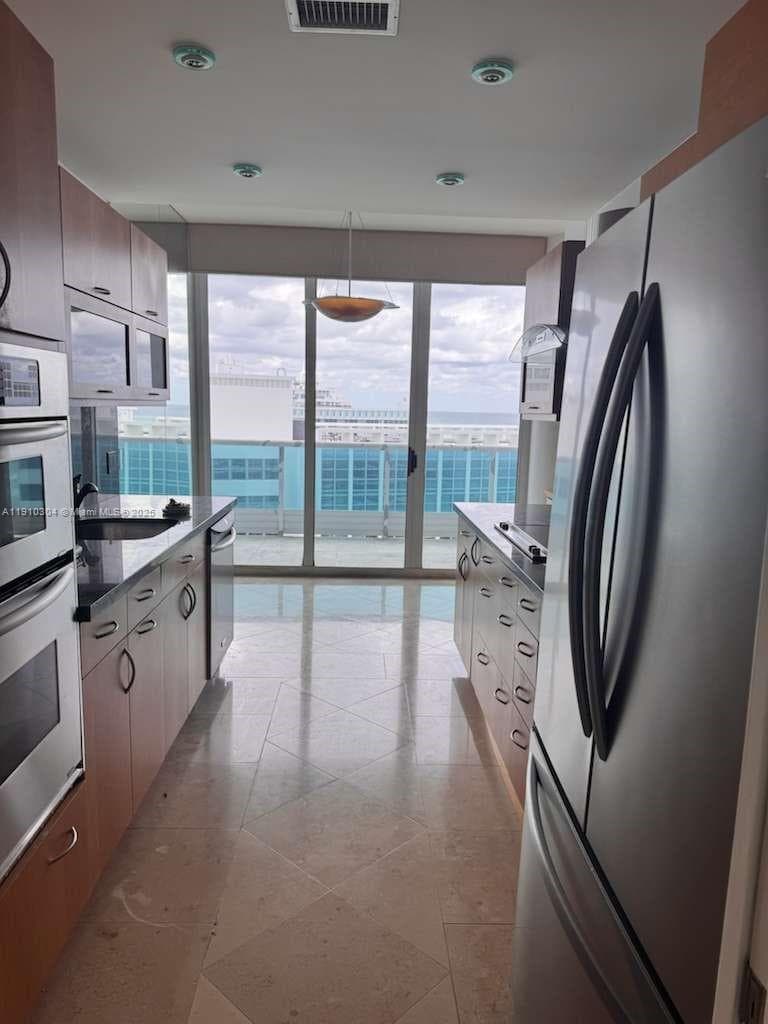5025 Collins Ave # 1602, Miami Beach FL 33140 — 8