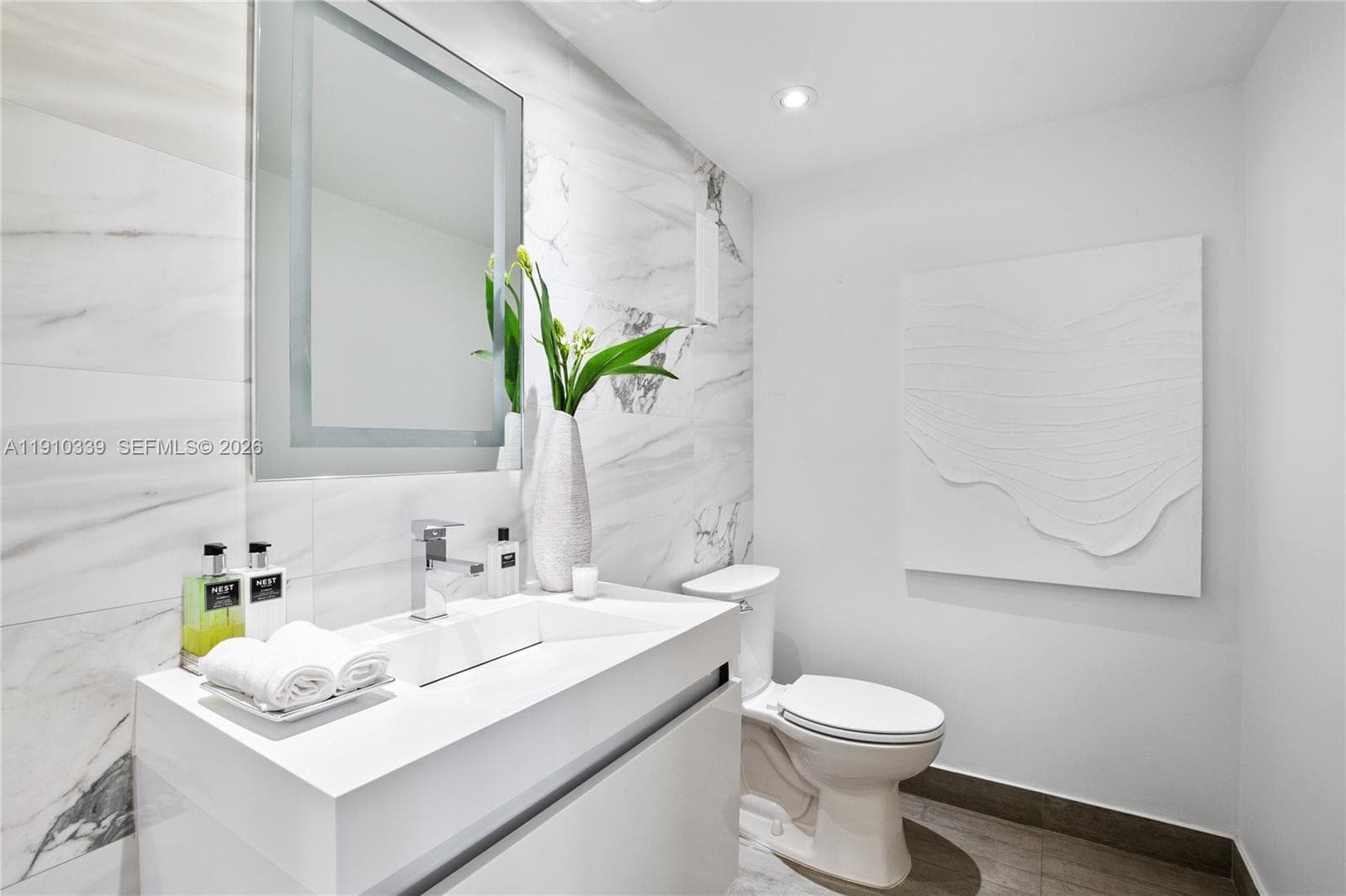 20281 E Country Club Dr # 808, Aventura FL 33180 — 20