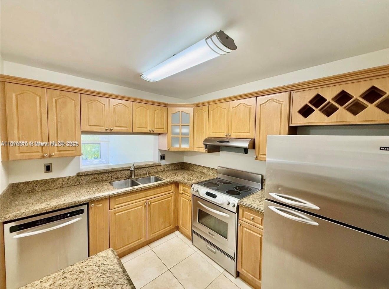 10825 SW 112th Ave # 302, Miami FL 33176 — 1