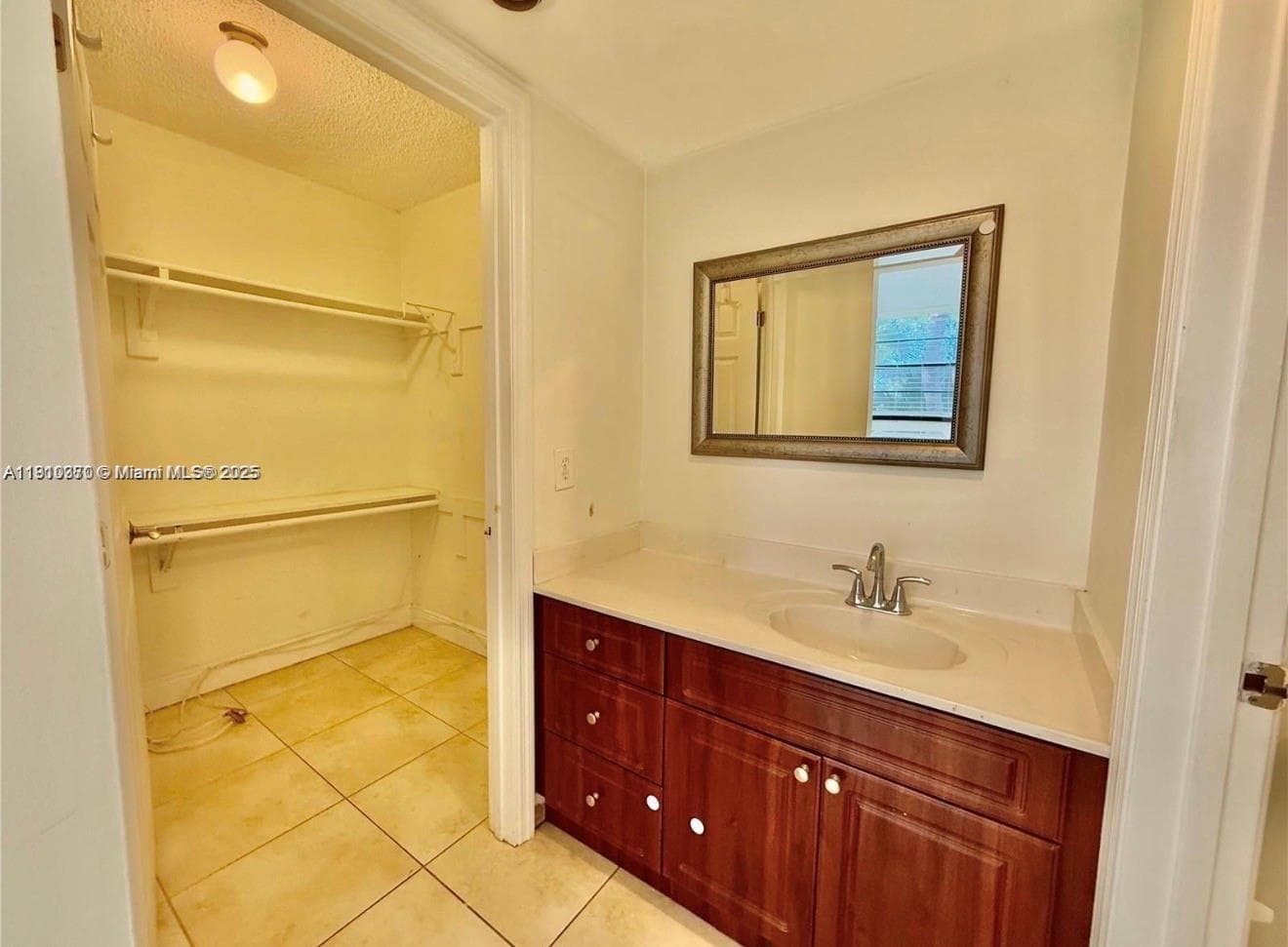 10825 SW 112th Ave # 302, Miami FL 33176 — 10