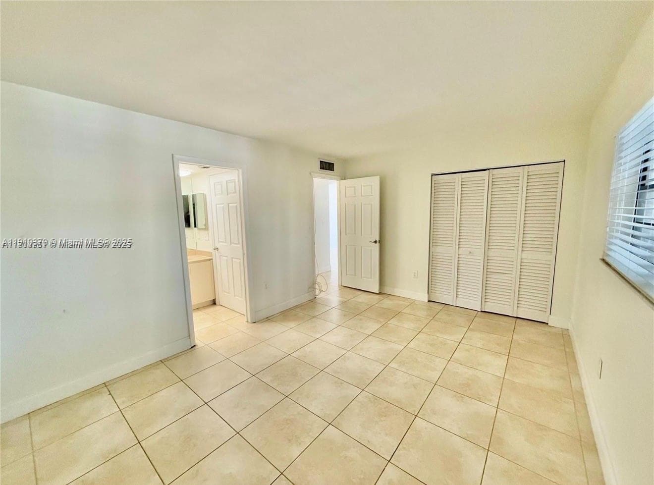 10825 SW 112th Ave # 302, Miami FL 33176 — 11