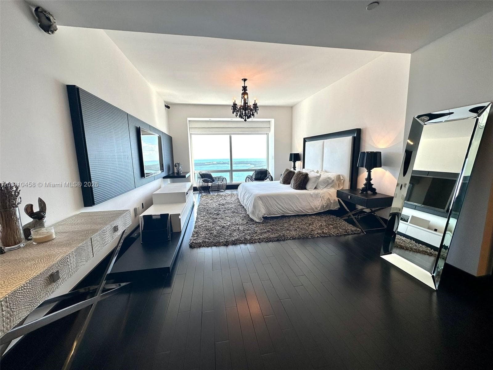 Millennium Tower Residenc, Miami, FL — 2