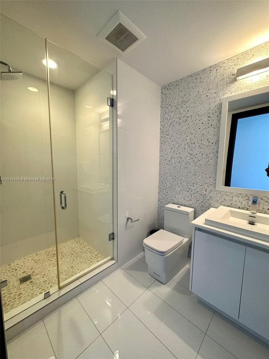 Millennium Tower Residenc, Miami, FL — 16
