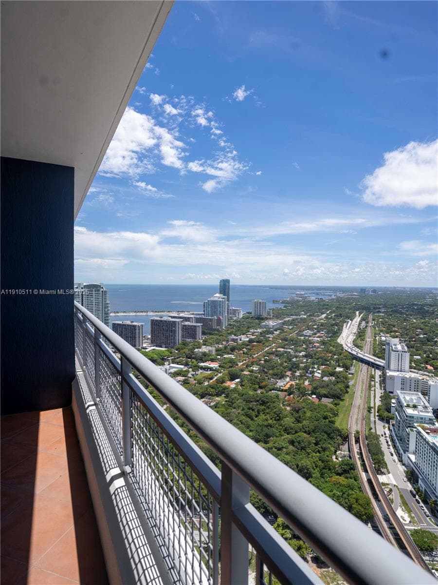 60 SW 13th St # 4805, Miami FL 33130 — 8