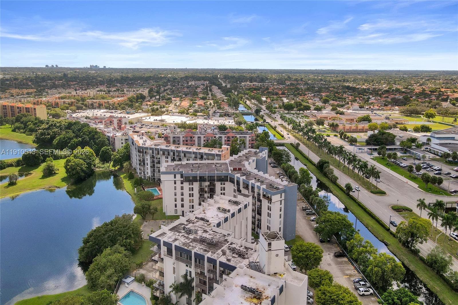9686 Fontainebleau Blvd # 507, Miami FL 33172 — 17