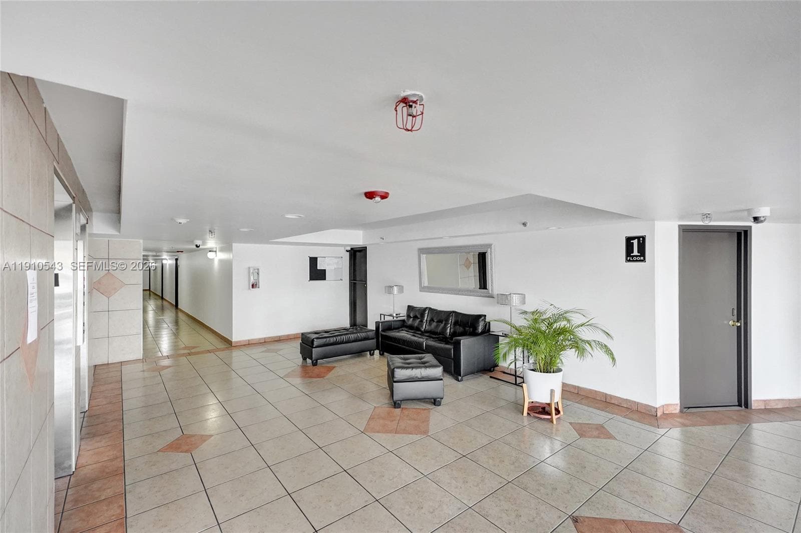 9686 Fontainebleau Blvd # 507, Miami FL 33172 — 28