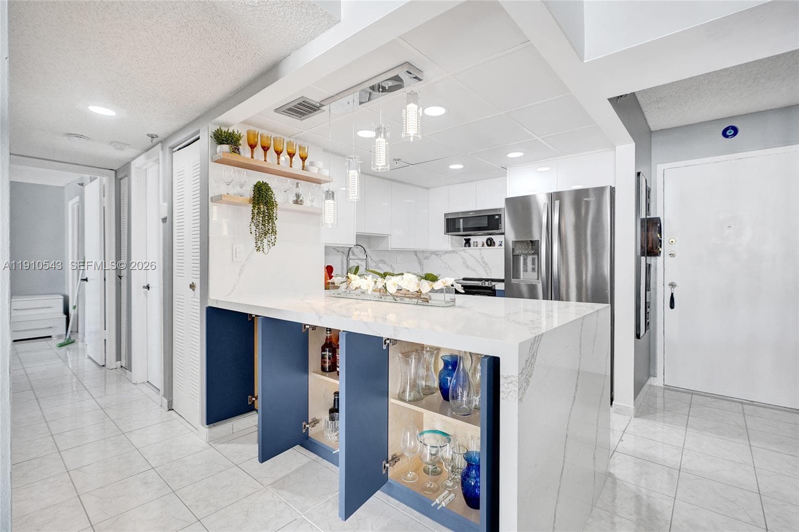 9686 Fontainebleau Blvd # 507, Miami FL 33172 — 24