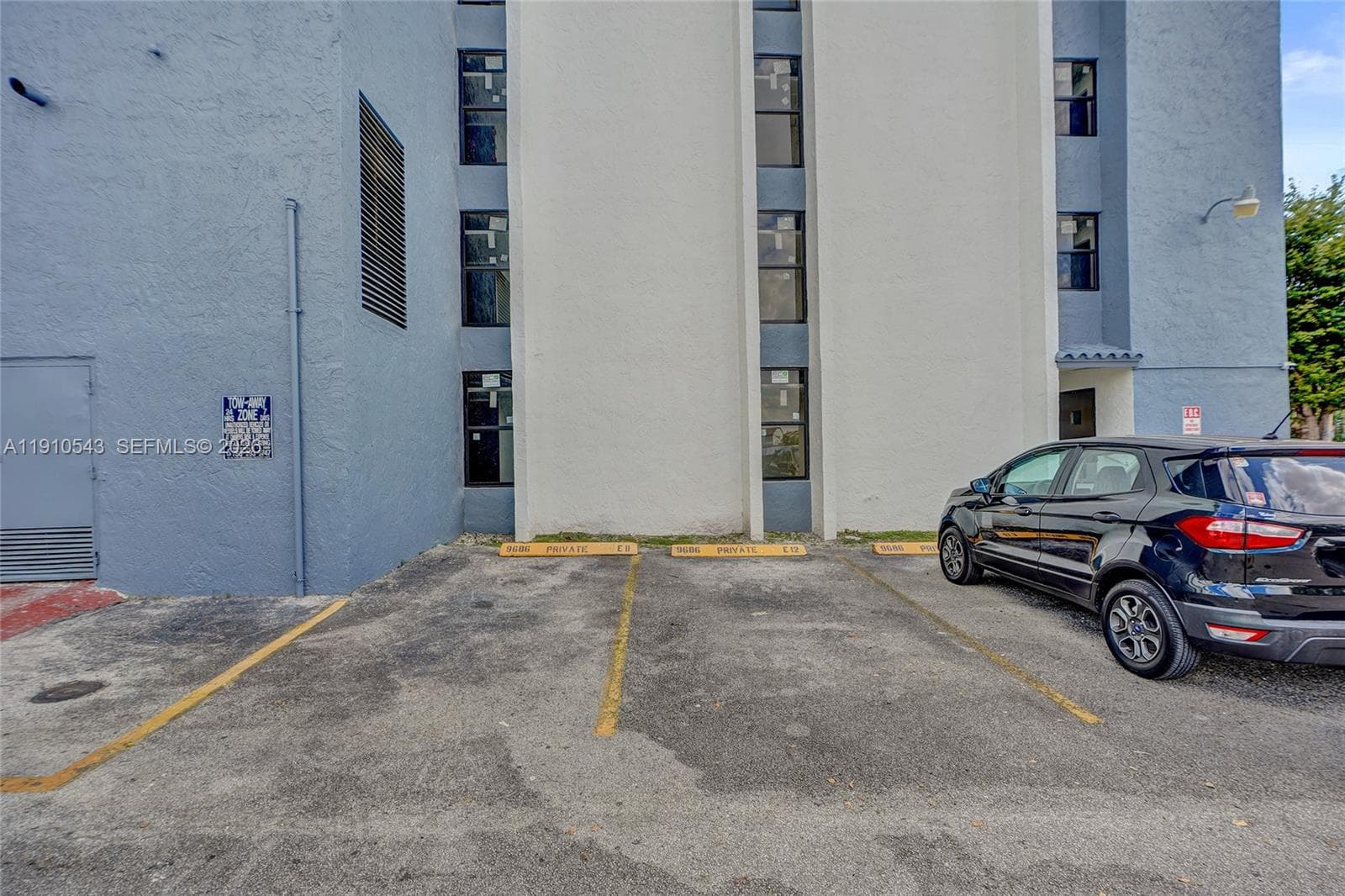 9686 Fontainebleau Blvd # 507, Miami FL 33172 — 30