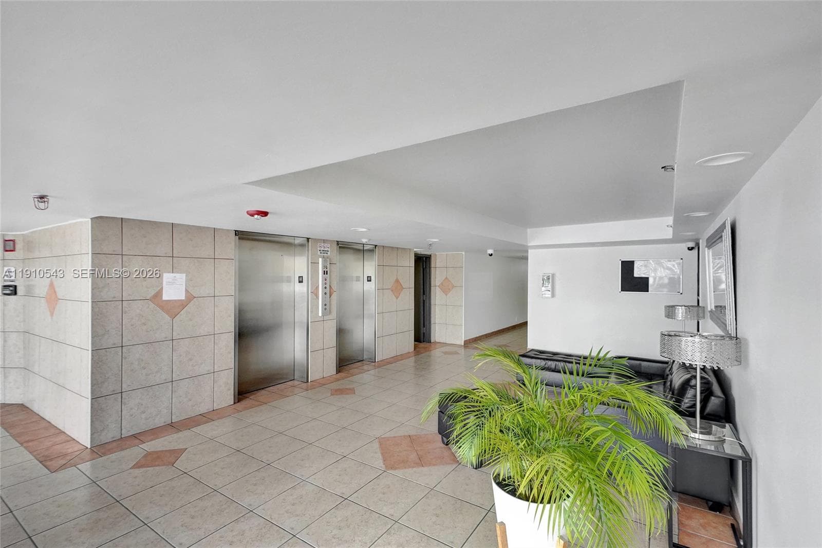 9686 Fontainebleau Blvd # 507, Miami FL 33172 — 29