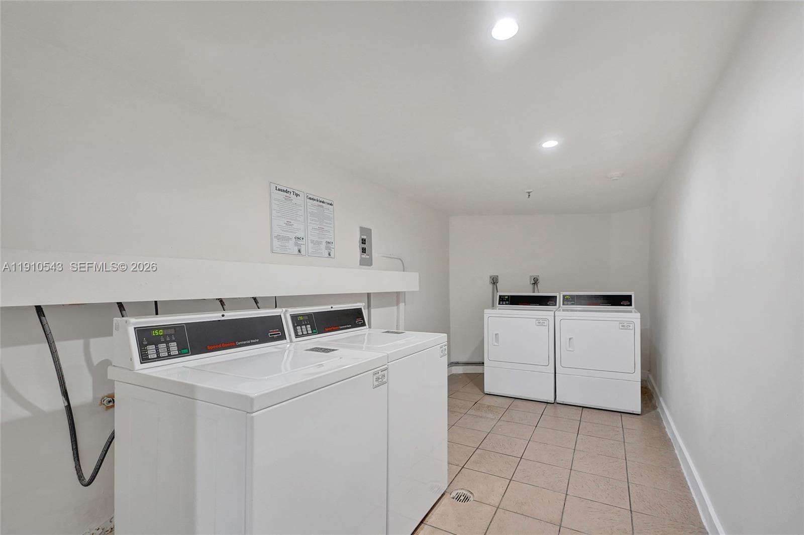 9686 Fontainebleau Blvd # 507, Miami FL 33172 — 25