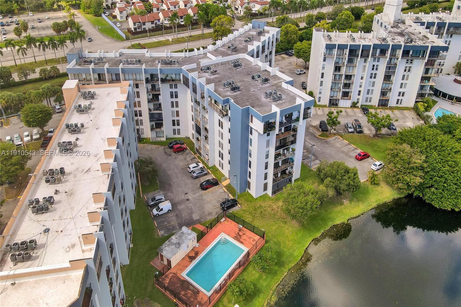9686 Fontainebleau Blvd # 507, Miami FL 33172 — 21