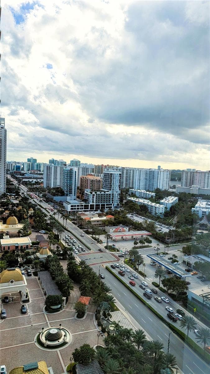 18001 Collins Ave # 2115, Sunny Isles Beach FL 33160 — 16