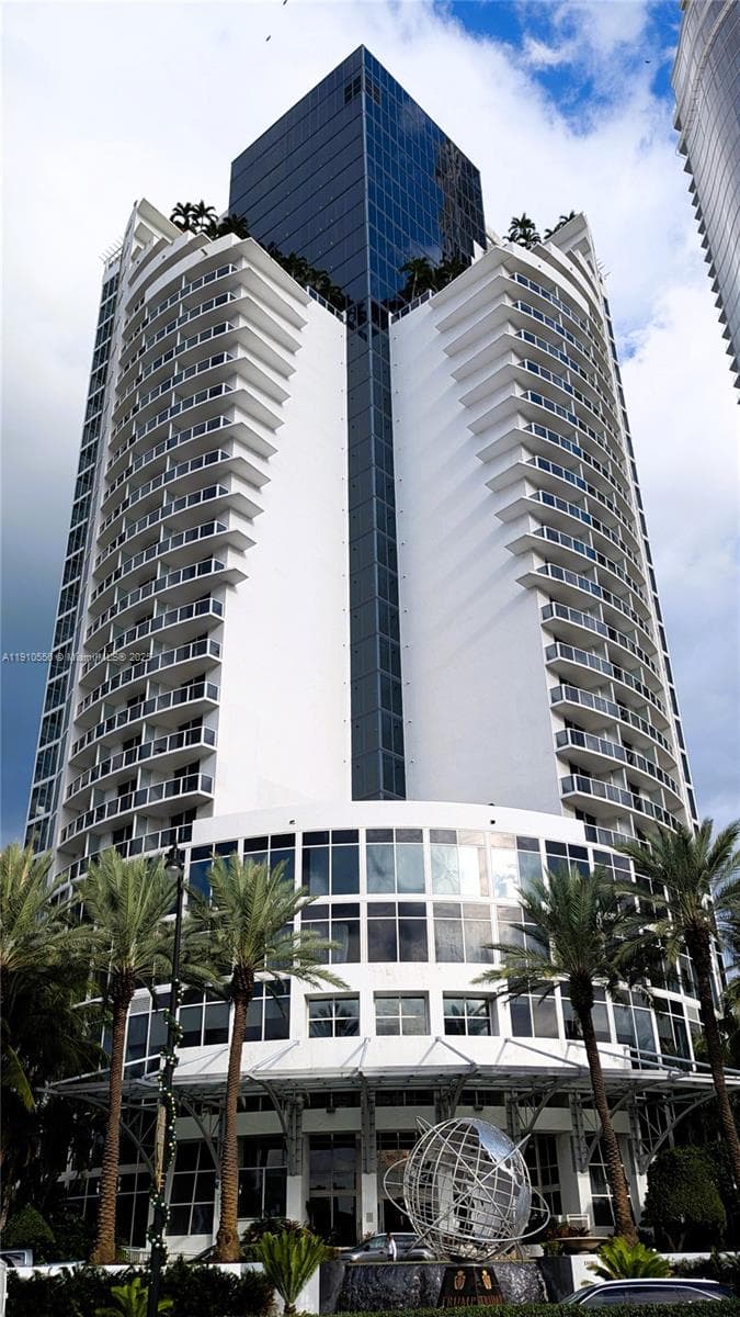 18001 Collins Ave # 2115, Sunny Isles Beach FL 33160 — 1
