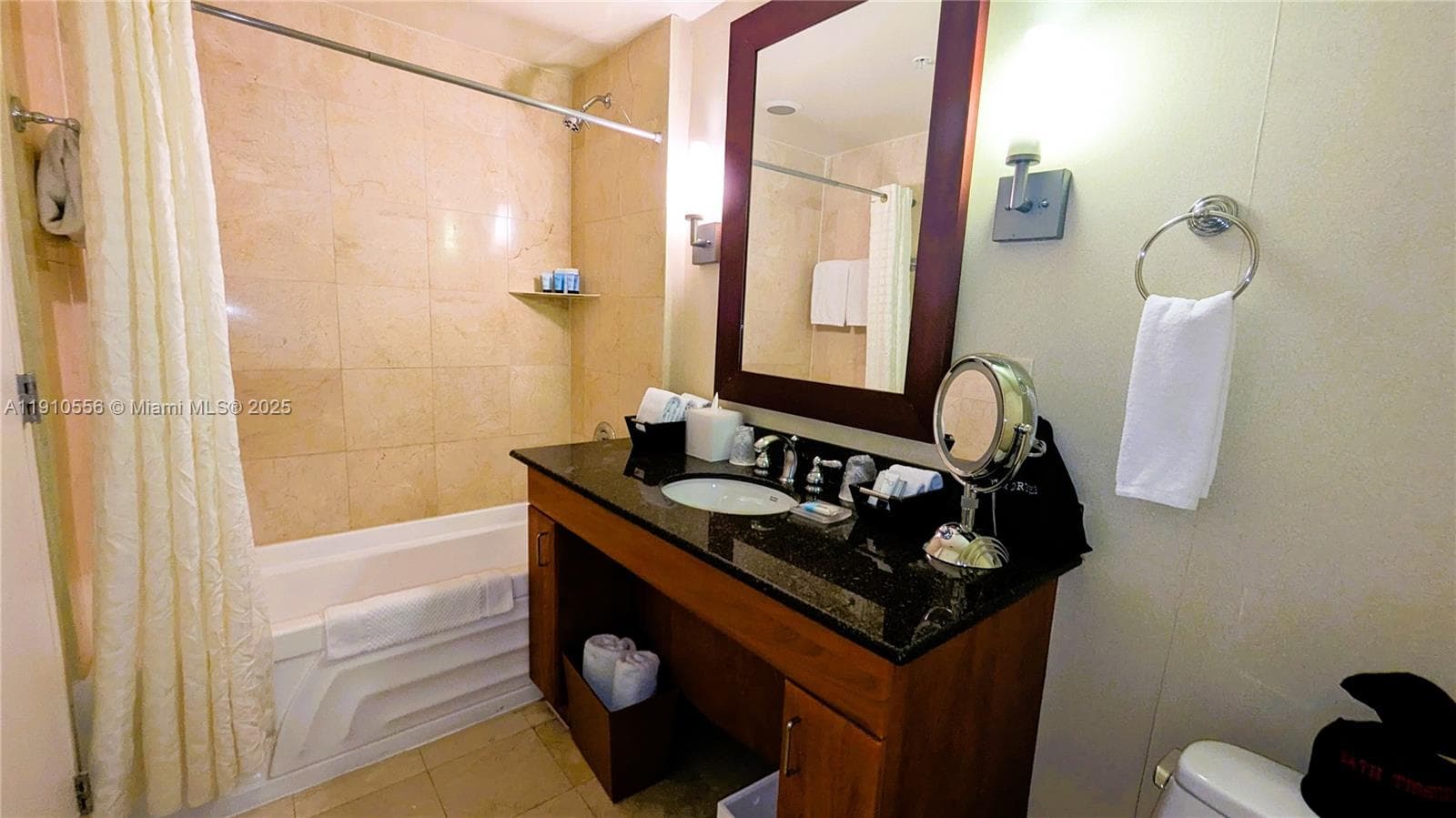 18001 Collins Ave # 2115, Sunny Isles Beach FL 33160 — 30