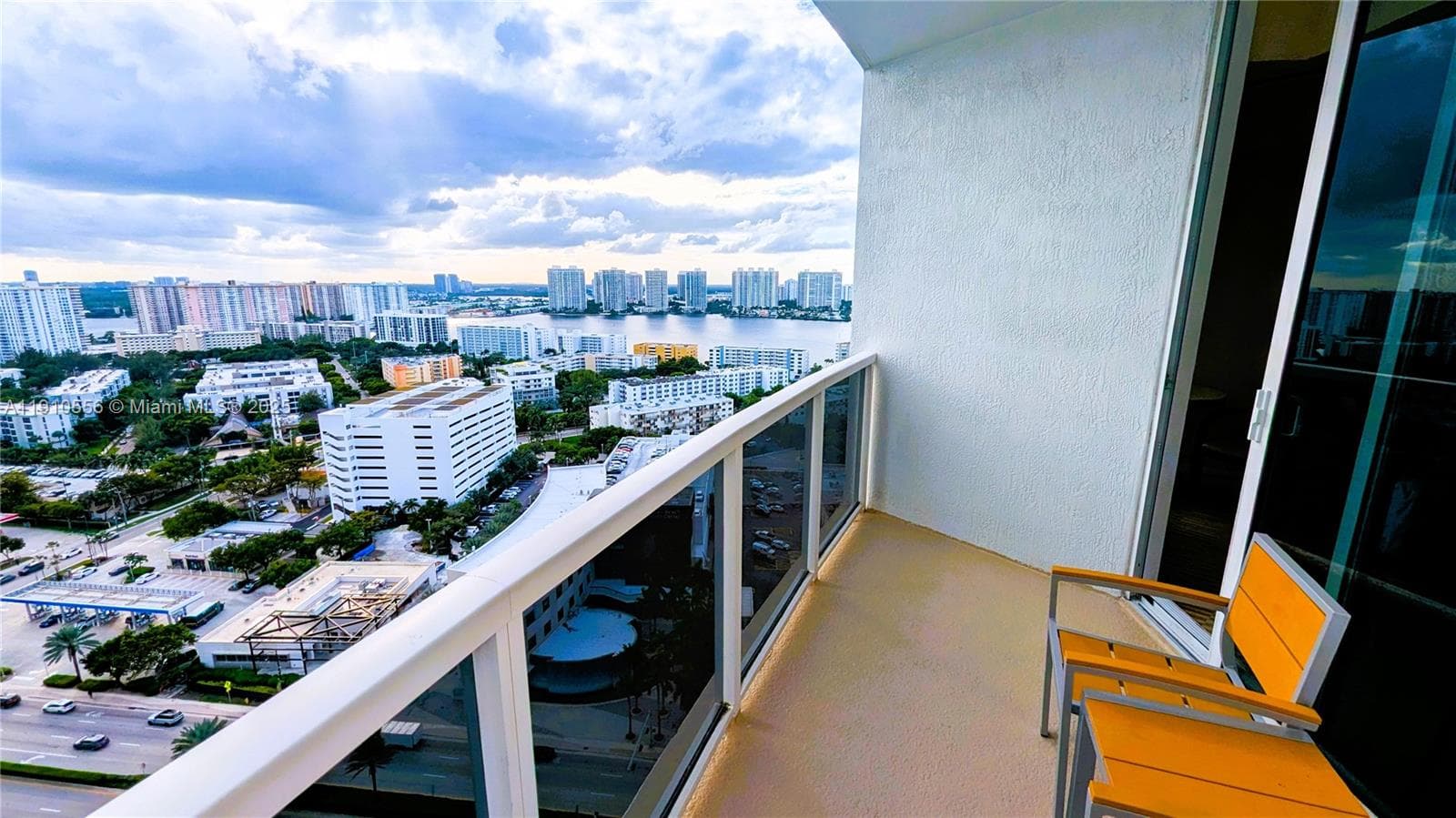 18001 Collins Ave # 2115, Sunny Isles Beach FL 33160 — 31