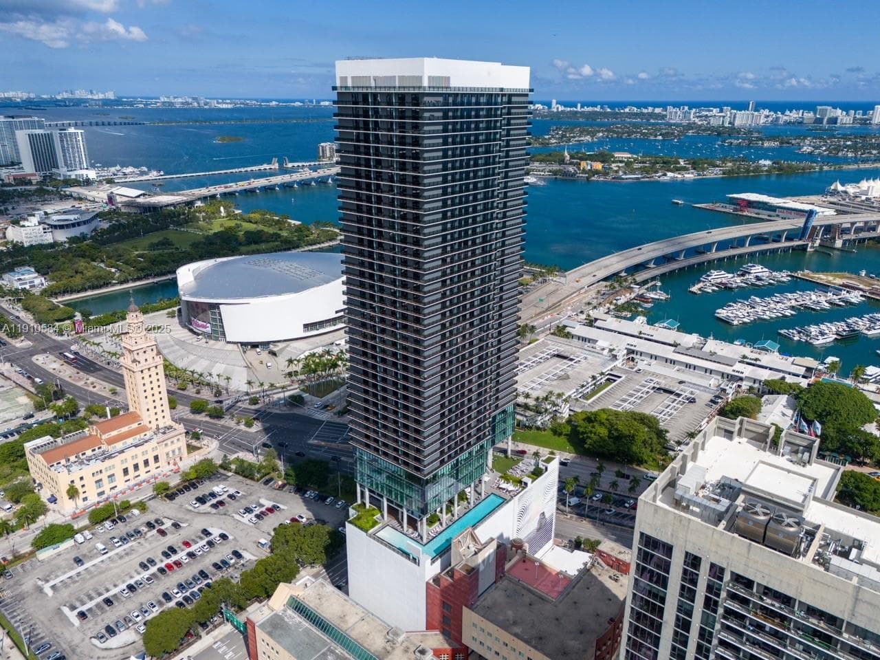 398 NE 5th St # 1811, Miami FL 33132 — 30