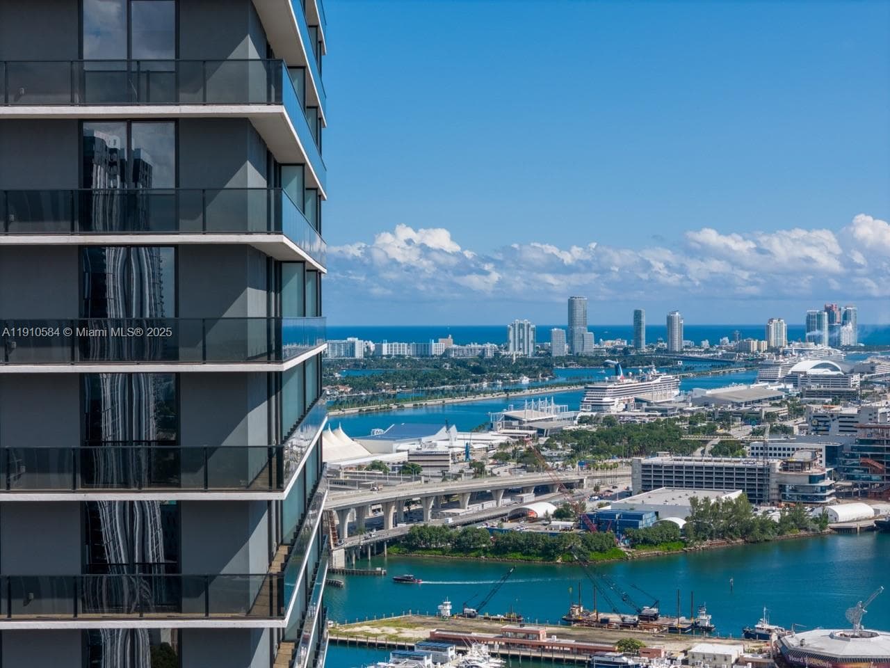 398 NE 5th St # 1811, Miami FL 33132 — 31