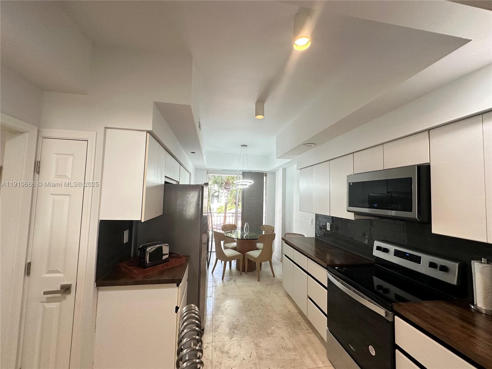 3900 Island Blvd # 303, Aventura FL 33160 — 13