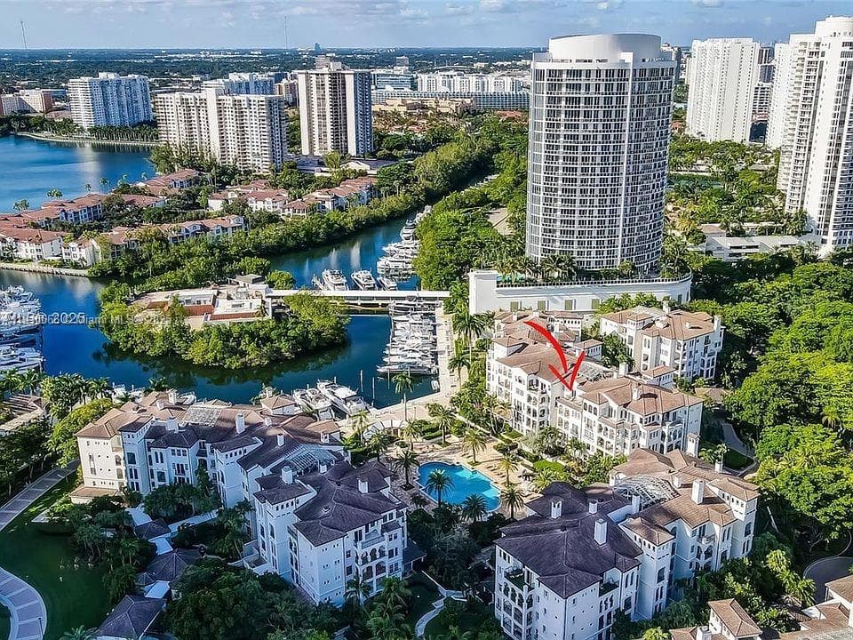 3900 Island Blvd # 303, Aventura FL 33160 — 1