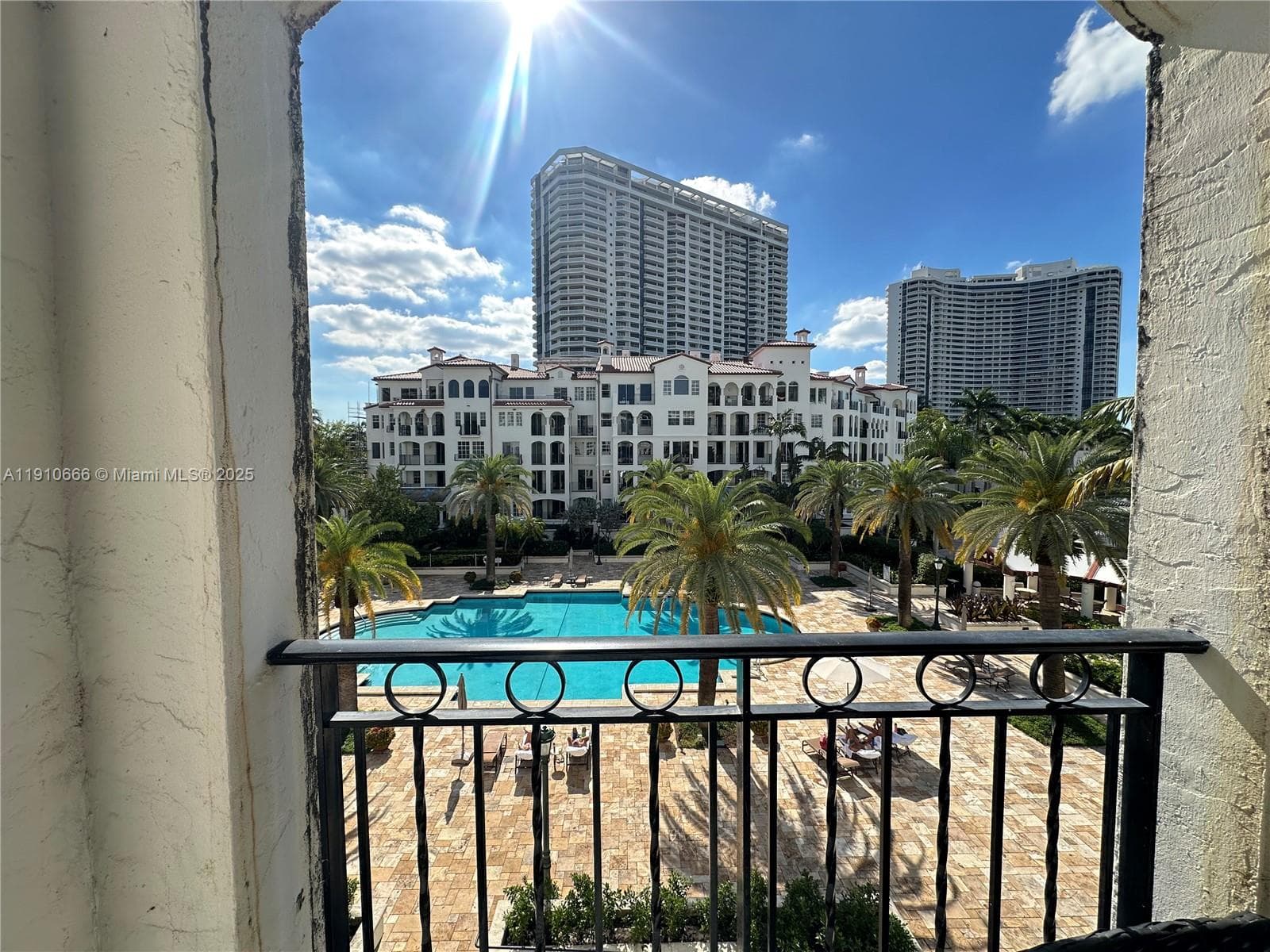 3900 Island Blvd # 303, Aventura FL 33160 — 9