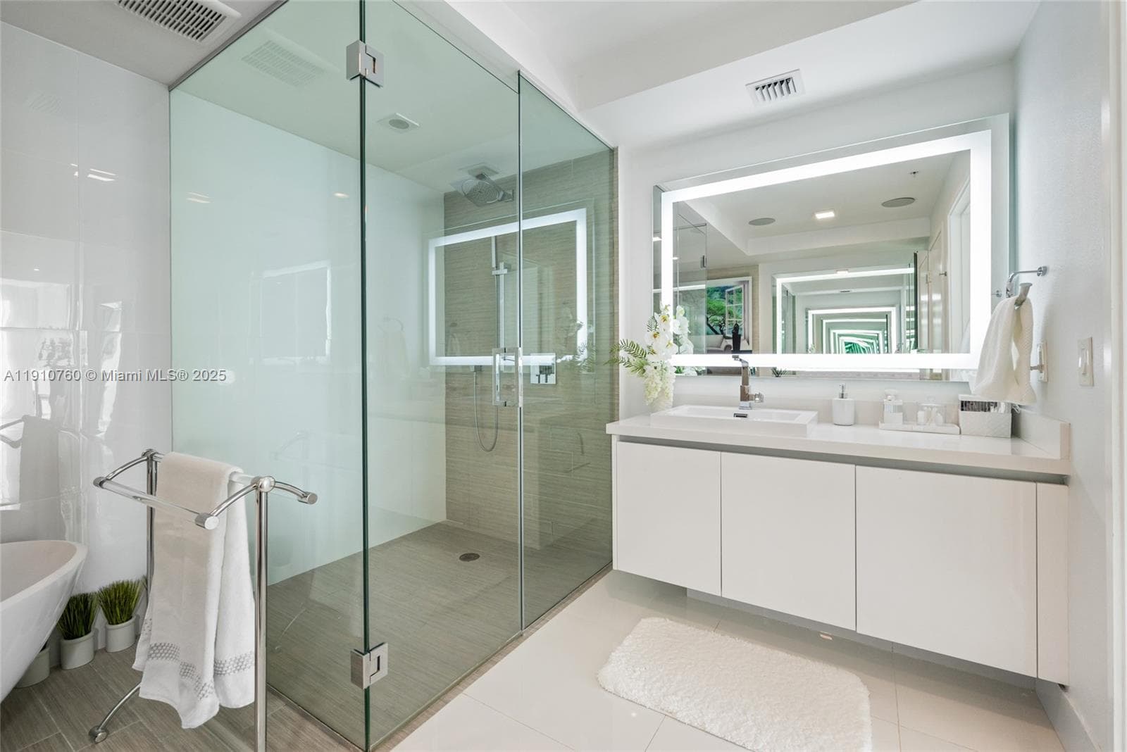 330 Sunny Isles Blvd # 1908, Sunny Isles Beach FL 33160 — 26