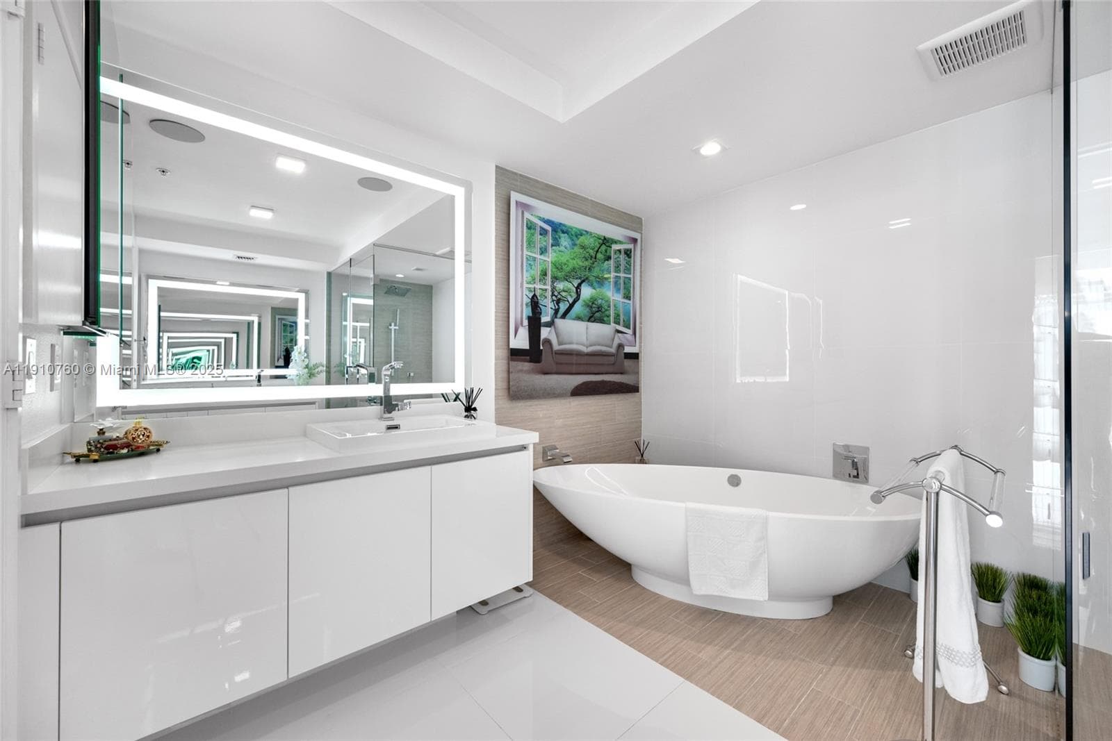 330 Sunny Isles Blvd # 1908, Sunny Isles Beach FL 33160 — 25