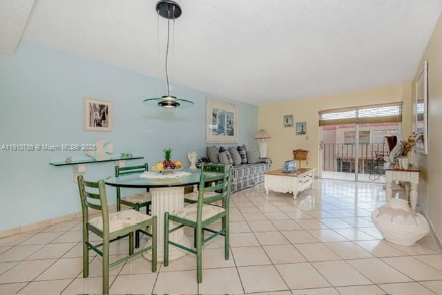 1890 W 56th St # 1423, Hialeah FL 33012 — 4