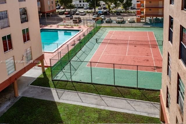 1890 W 56th St # 1423, Hialeah FL 33012 — 25