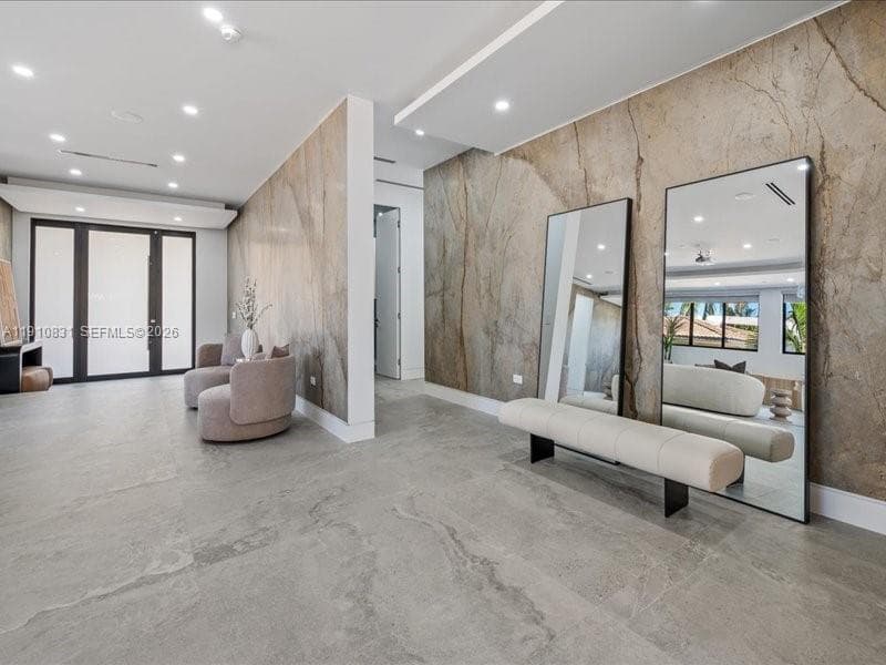 270 N Shore Dr, Miami Beach FL 33141 — 7