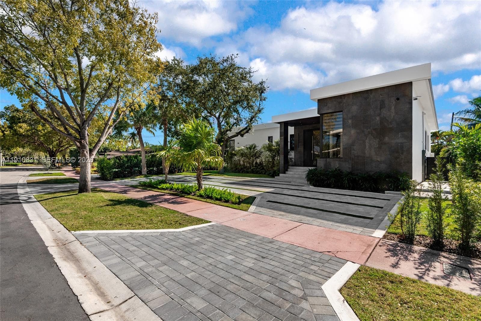 270 N Shore Dr, Miami Beach FL 33141 — 5