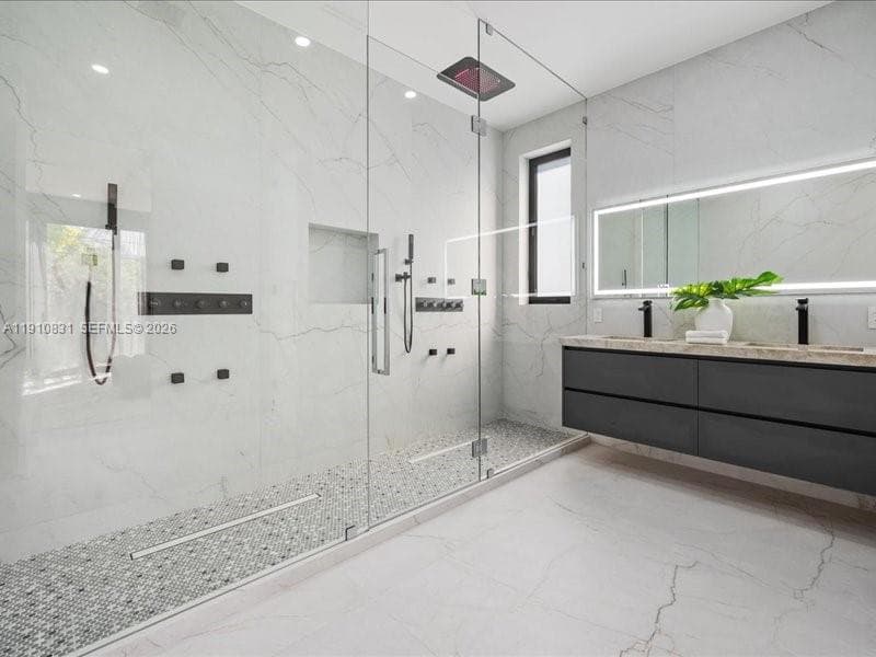 270 N Shore Dr, Miami Beach FL 33141 — 19