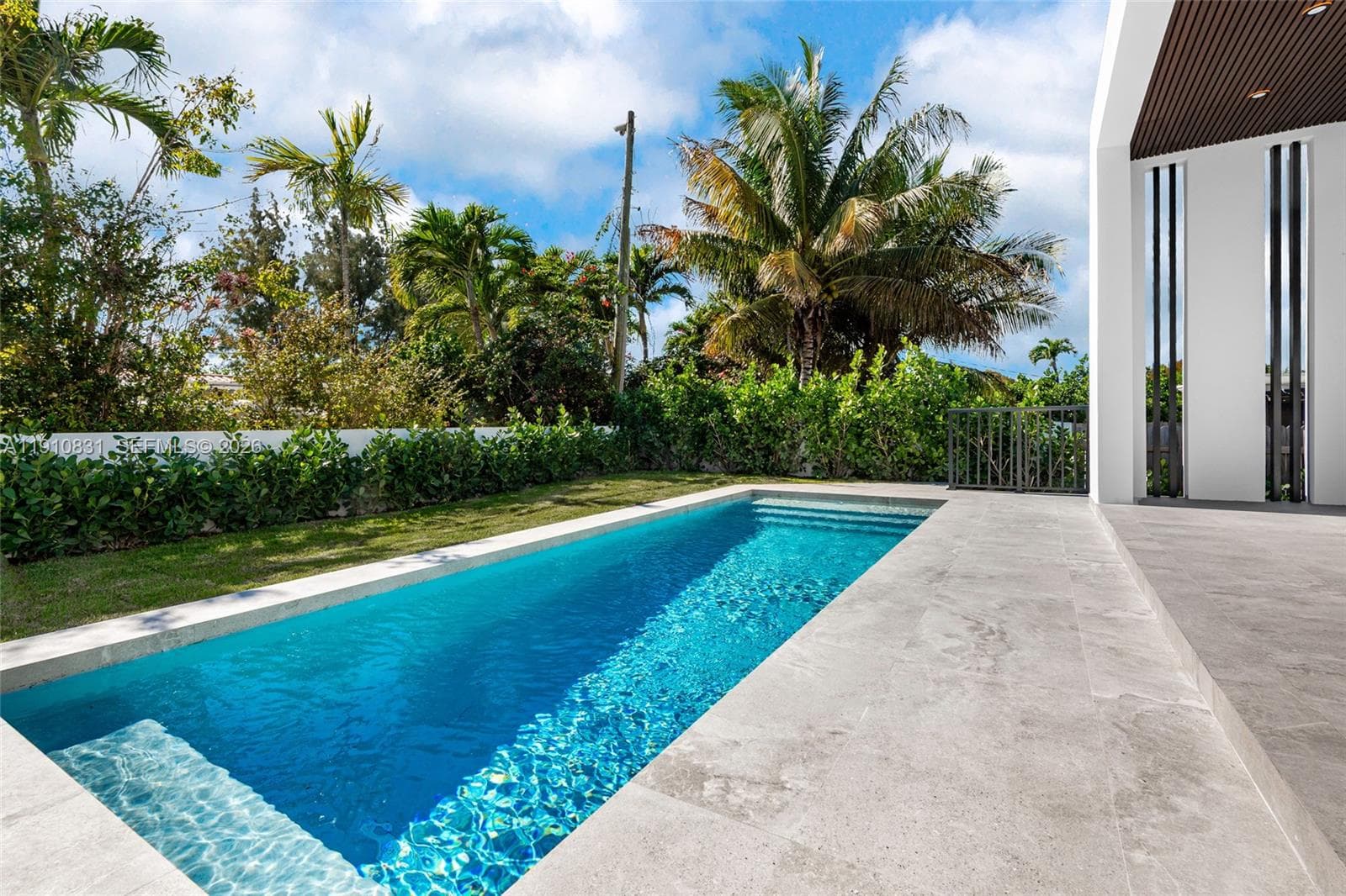 270 N Shore Dr, Miami Beach FL 33141 — 35