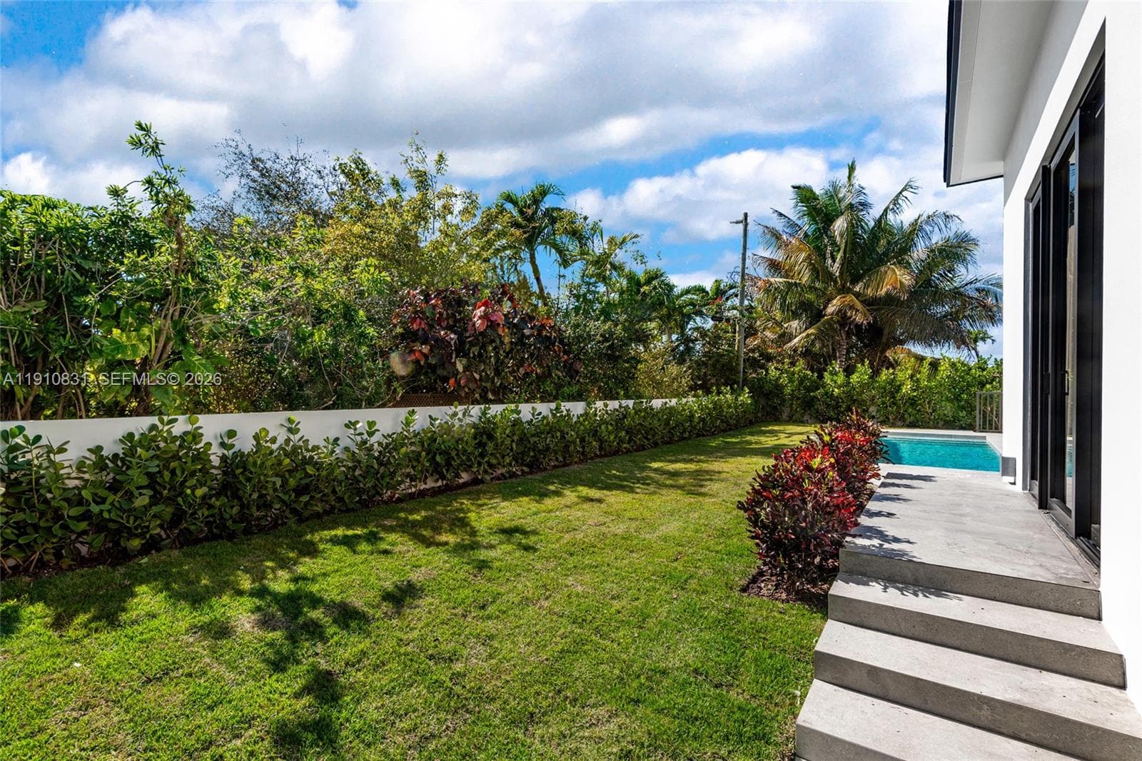 270 N Shore Dr, Miami Beach FL 33141 — 39