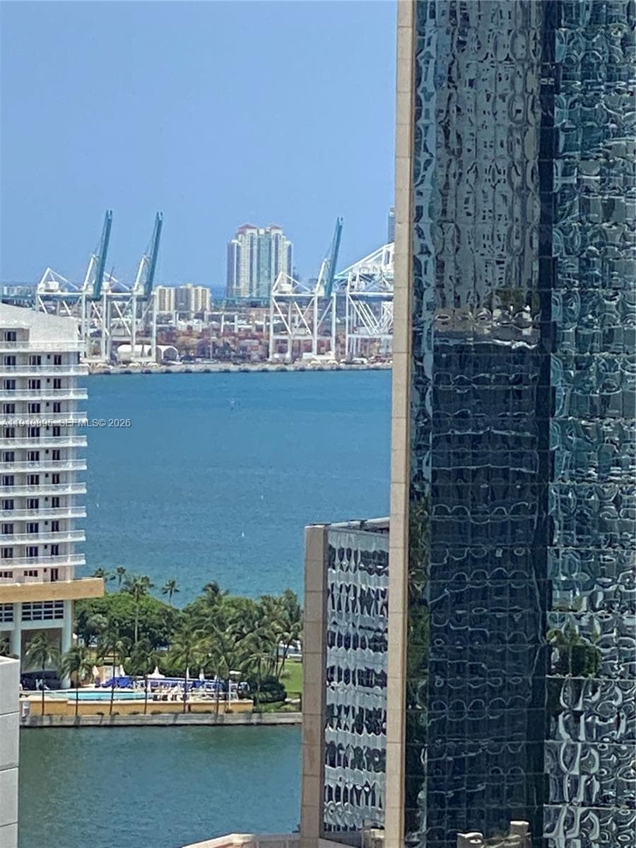 1050 Brickell Ave # 1904, Miami FL 33131 — 16