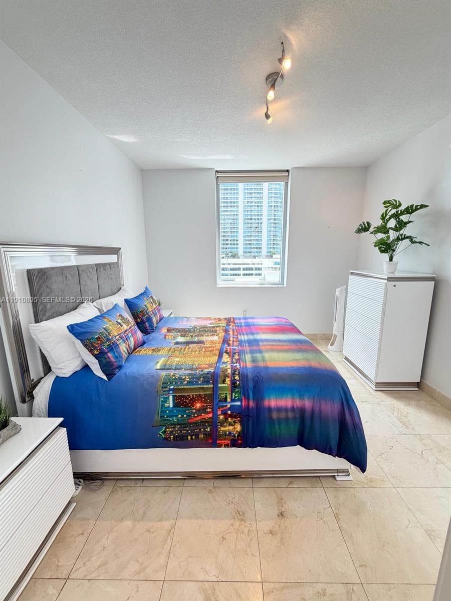 1050 Brickell Ave # 1904, Miami FL 33131 — 10