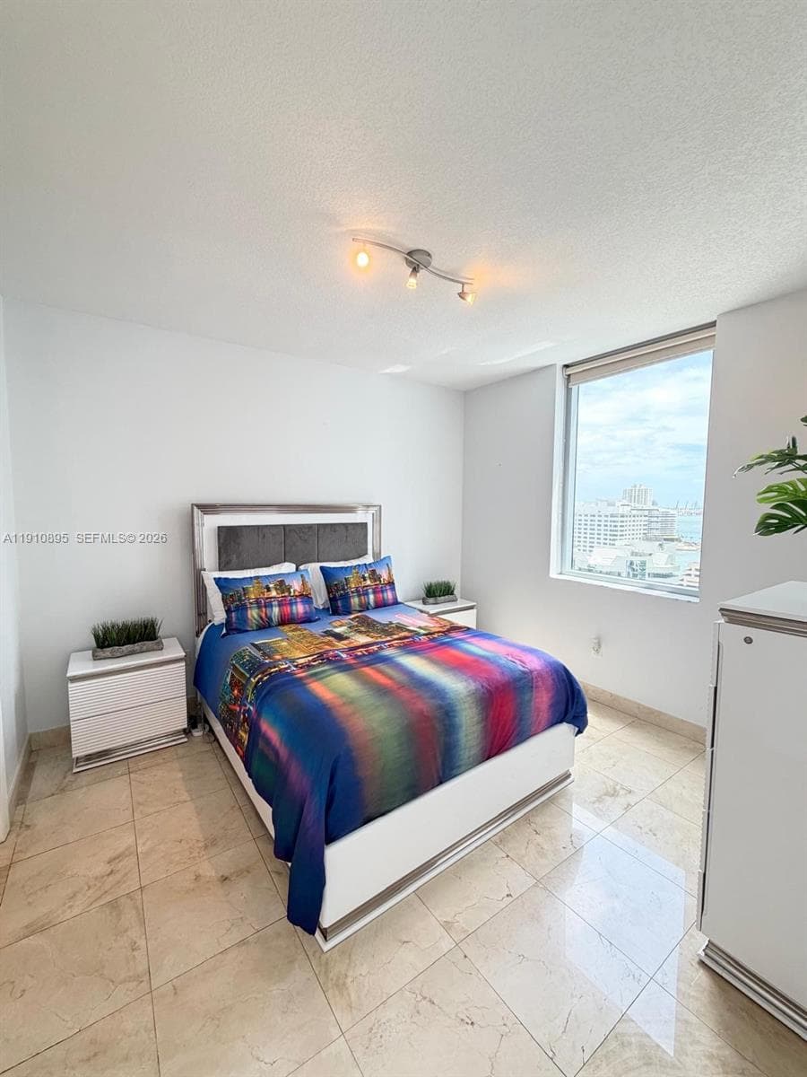 1050 Brickell Ave # 1904, Miami FL 33131 — 11