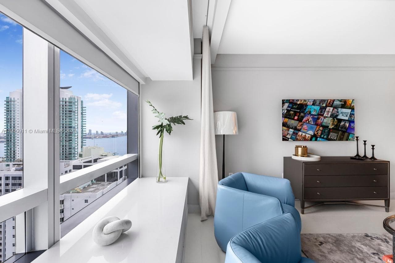 1435 Brickell Ave # 3410, Miami FL 33131 — 7