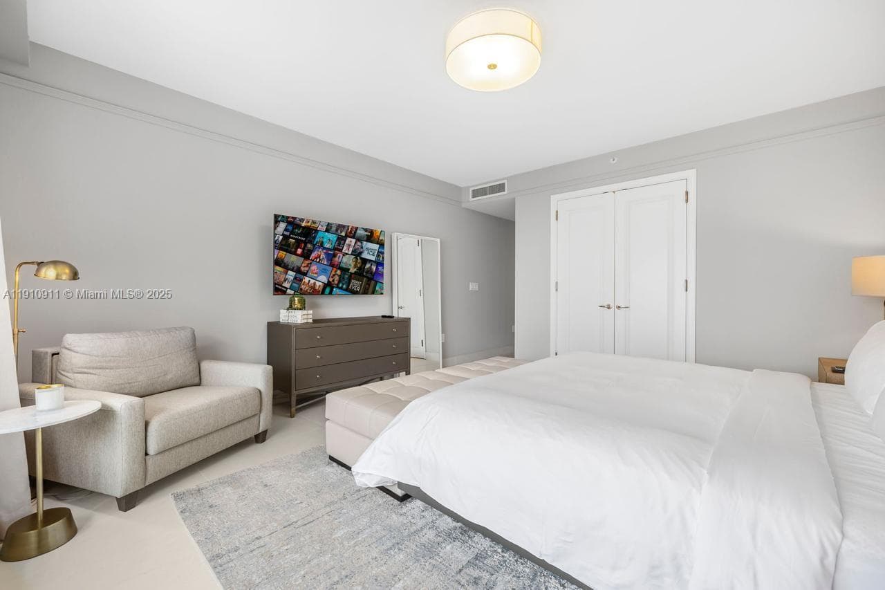 1435 Brickell Ave # 3410, Miami FL 33131 — 5