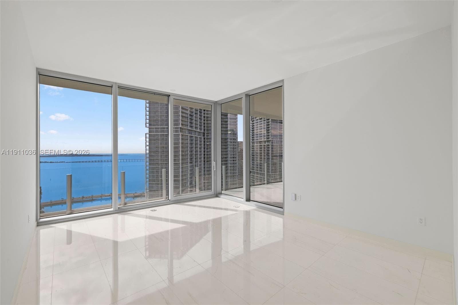 300 Biscayne Blvd Way # 3404, Miami FL 33131 — 17