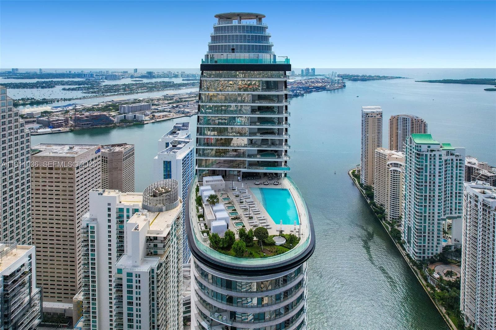 300 Biscayne Blvd Way # 3404, Miami FL 33131 — 3