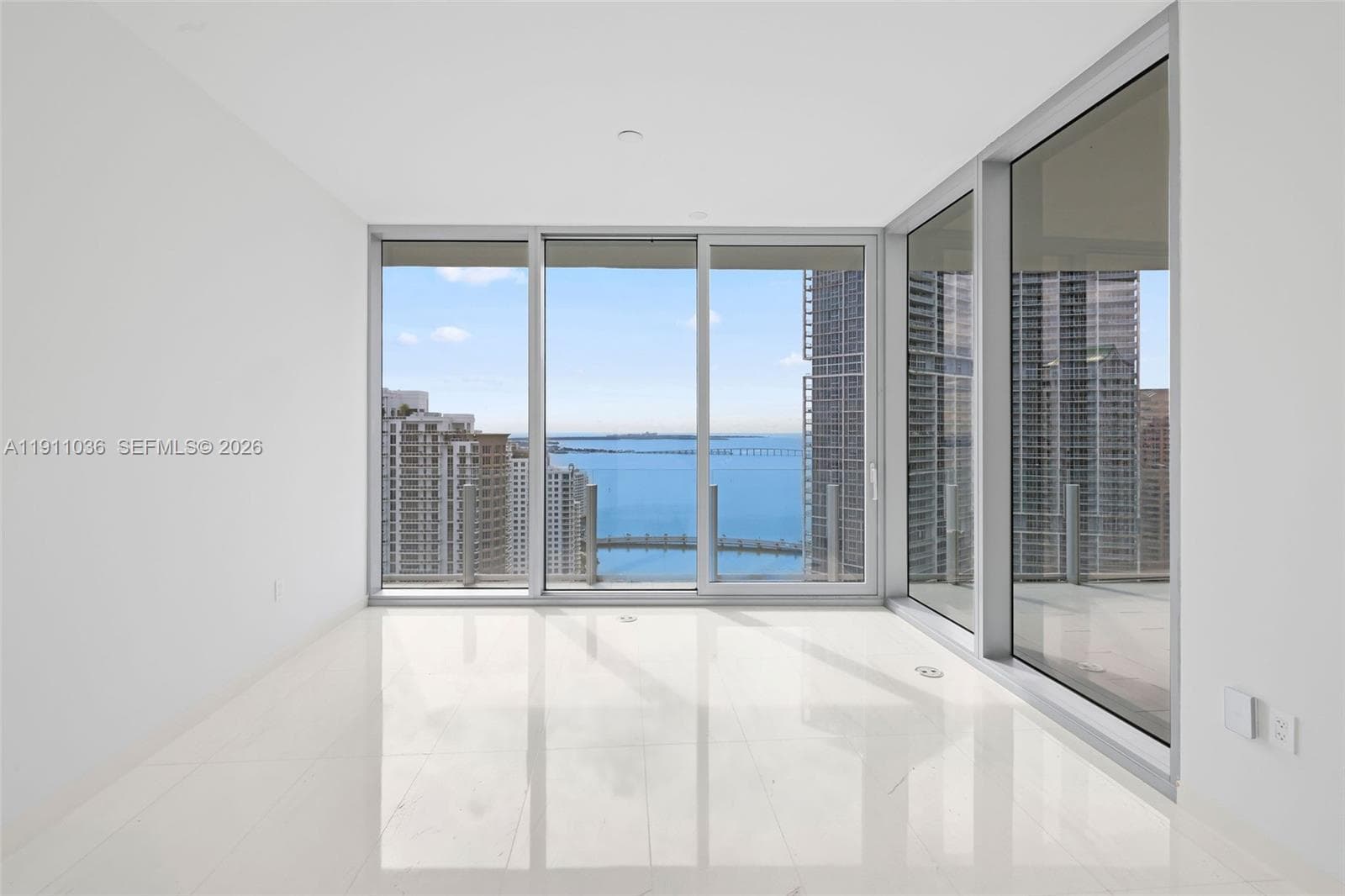 300 Biscayne Blvd Way # 3404, Miami FL 33131 — 18